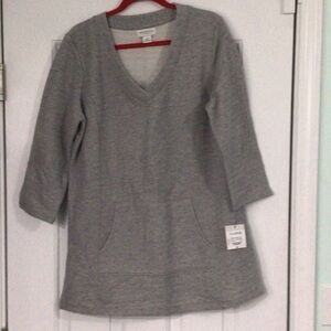 Liz Claiborne Brand Gray V-Neck Top Size XL, NEW WITH TAGS, 3/4 Length Sleeves